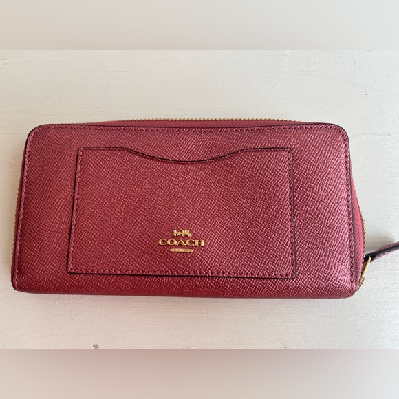 COACH Accordion Zip Wallet - Picture 3 of 12